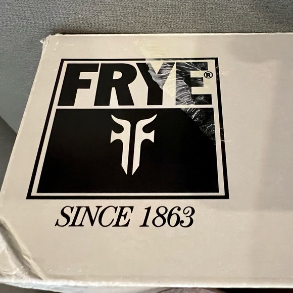 NIB Frye Brown Suede Bootie Boots 8 - Picture 9 of 9